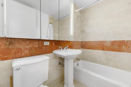 Global Luxury Suites at The Marc - Tap to explore photos