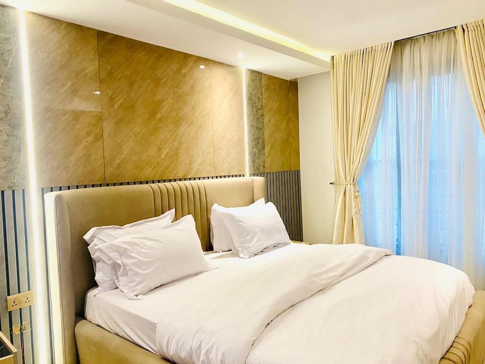 Sleeps 4 With Pool Access Room Type - Apartment
