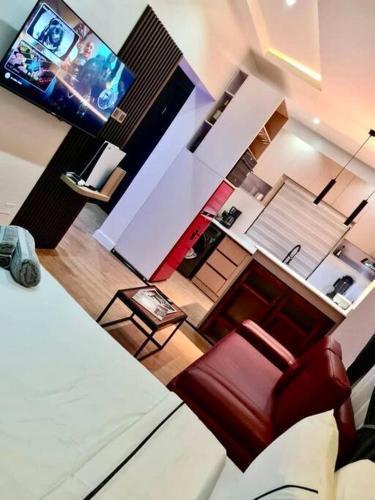 Luxury self-contained Studio Apt at Ikoyi, Lagos - Tap to explore photos