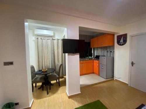 Studio C, (Studio Apartment) Hillside Gardens - Tap to explore photos