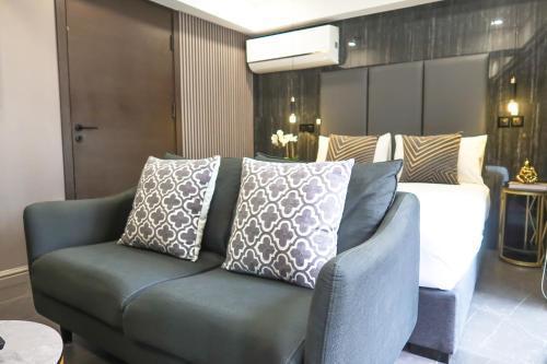 RR Studios & Suites Room Type - Deluxe Studio