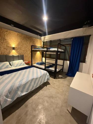 MAXi MaMa Room Room Type - Standard Quadruple Room