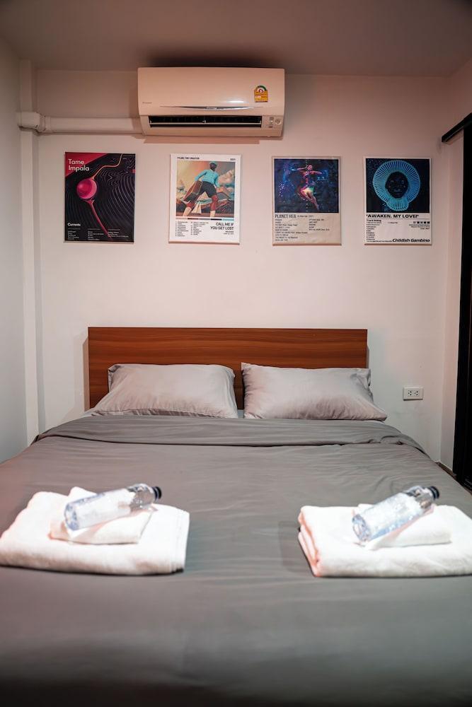 Bud Brew & Beyond Room Type - Music Room Sleep in the Rhythm