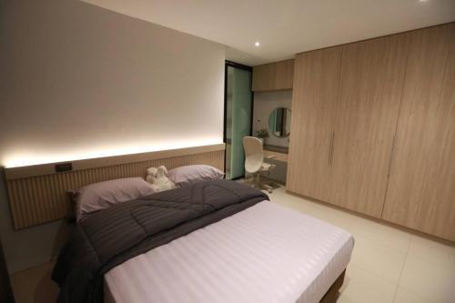 BaanTip​ HomStay