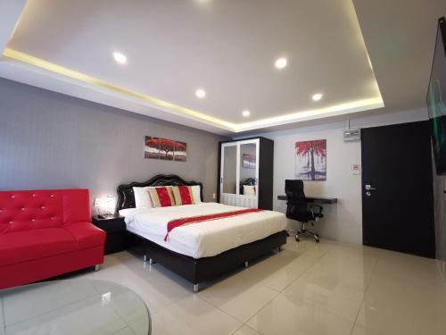 Luxury beach studio 4 floor - Tap to explore photos