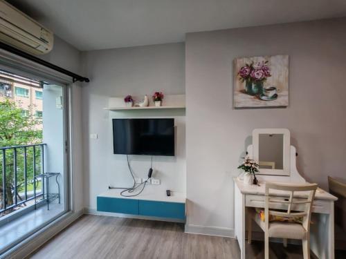 pattaya centric sea condo - Tap to explore photos