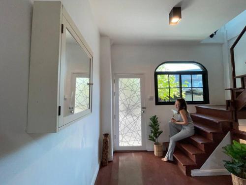 Private house with Pagoda view, near Grand Palace - Tap to explore photos