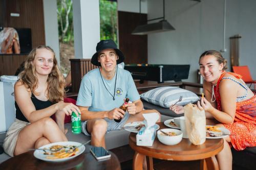 Chill Inn Samui Hostel and Restaurant - Tap to explore photos