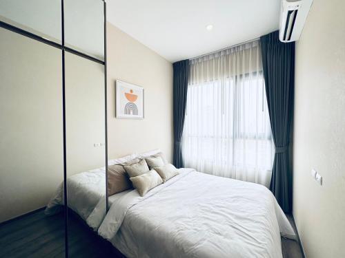 Modern condo nr BTS ONNUT WIFI - Tap to explore photos