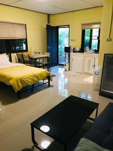 Guest House, shared pool, private bathroom and kitchen - Tap to explore photos