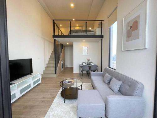 2512 Siamese 87 2 bed apartment素坤逸 BTS On Nut LOFT 两房 - Tap to explore photos