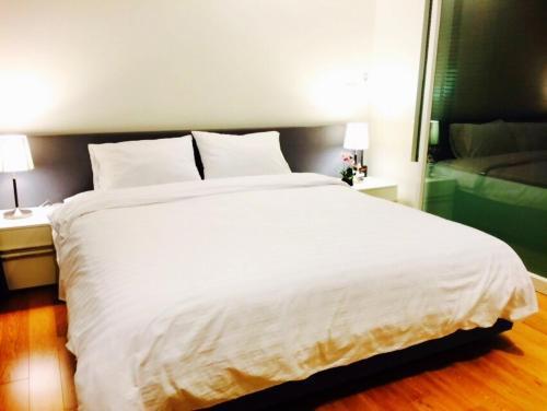 Luxury Suite @ BTS Nana