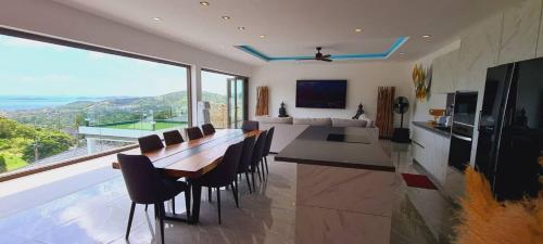 Villa Chokdee by SP Villa Management - Tap to explore photos