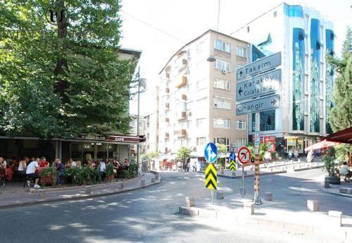Duplex Modern City Gem with Terrace