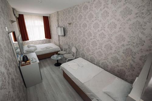 Topkapi Golden Time Hotel Room Type - Triple Room