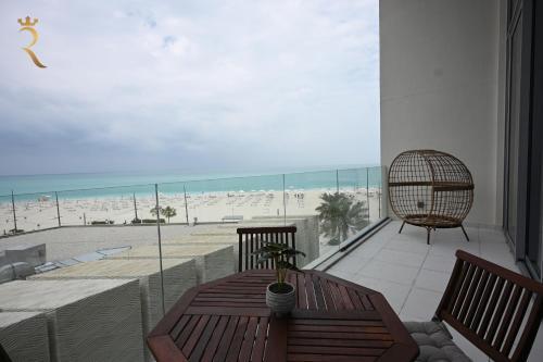 1BR Loft Soul Beach Escape - Mamsha Al Saadiyat - Tap to explore photos