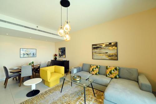 EliteRetreat - SeaView - Gym & Pool Access - Reem Island - Tap to explore photos