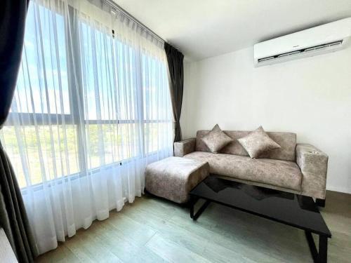 Centrio Condo CENTRAL PHUKET B413 - Tap to explore photos