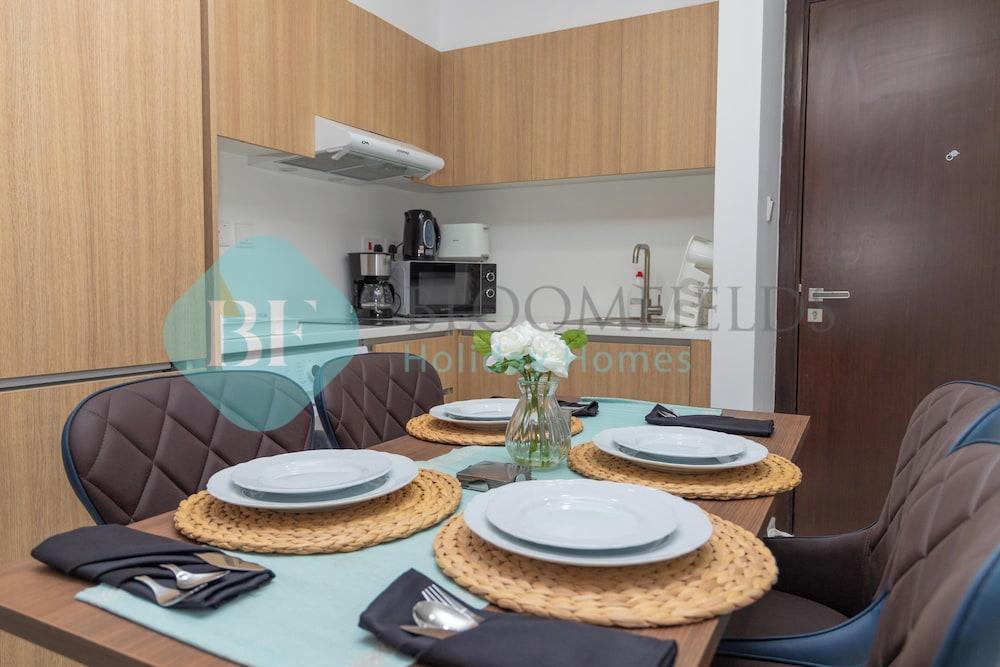 Bloomfields 1BR in Oasis Masdar City - Tap to explore photos