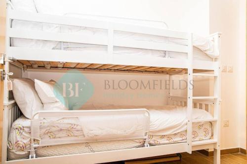 Bloomfields Mayan 3BR Beach Access YAS - Tap to explore photos