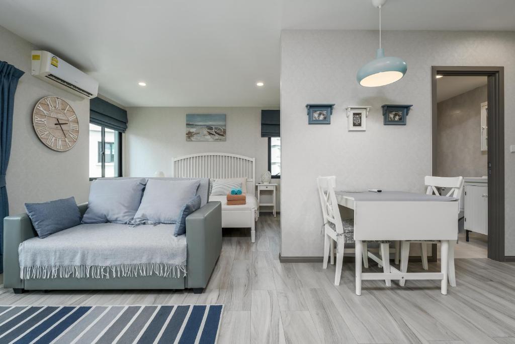 The Title Residencies Naiyang Beach Apartment E414