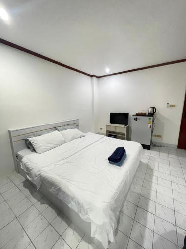 Studio 24 sqm near beach monthly rent - Tap to explore photos