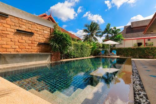 Villa with pool, garden and terrace - Kamala #123 - Tap to explore photos