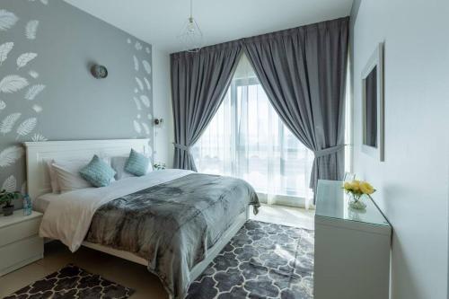Super 2 Bedroom Sea View - Tap to explore photos