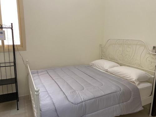 Your Luxury Studio near Airport - Tap to explore photos