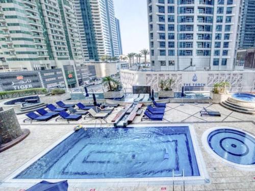 Stunning Marina View! CoLiving Rooms in Princess Tower Marina - Tap to explore photos