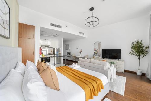 Silkhaus Chic Studio Near Silicon Oasis Shopping Mall - Tap to explore photos