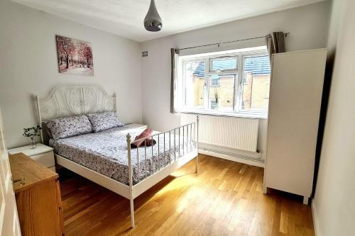 5 SLEEPER CLOSE TO OLD STREET/ SHOREDITCH