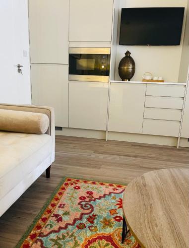 Riverside Premium Double Room Garden View E14 Room Type - Double Room with Garden View