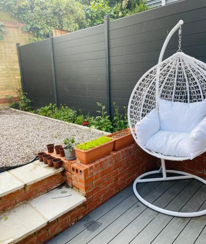 Riverside Premium Double Room Garden View E14 - Tap to explore photos