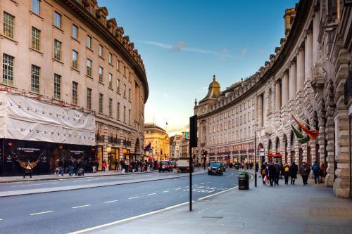 Bright and Beautiful 2BDR Central London Flat