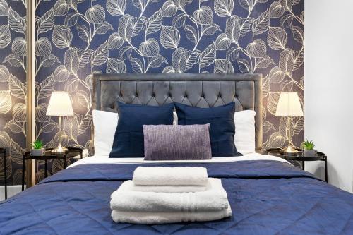 Modern One Bedroom Flat - Sleeps 5 -Near Heathrow - London UB3 - Tap to explore photos