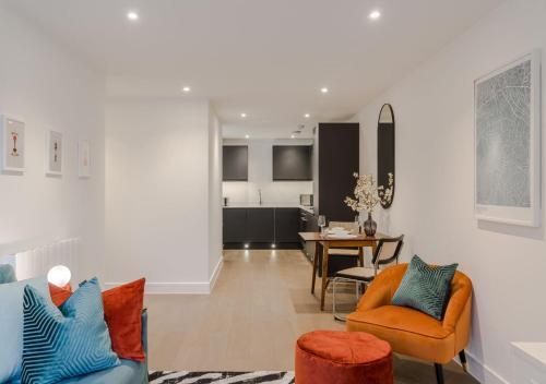 Ladywell Cityscape - 1 bedroom flat - London - Tap to explore photos