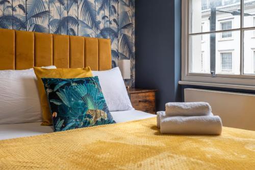 Adorable, Comfy Flat Walk Paddington/Elizabeth Stn