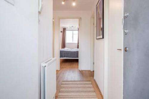 Spacious 2bed in top location Holland Park-N Hill - Tap to explore photos
