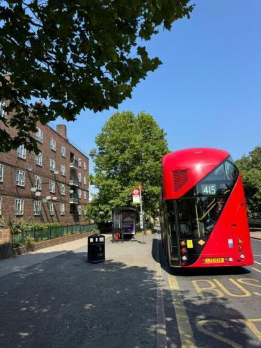 Happy Homestay London - Tap to explore photos