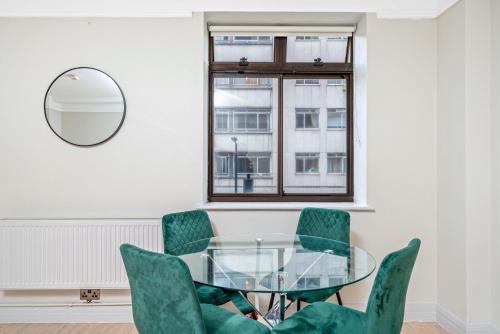 Modern 1 bed Flat - Tap to explore photos