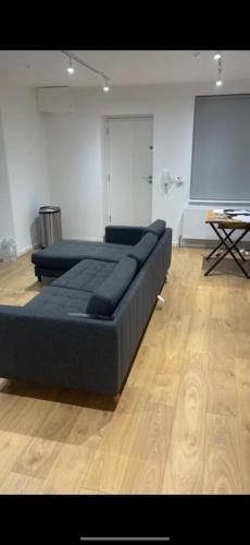 A cozy flat in Royalstandard - Tap to explore photos