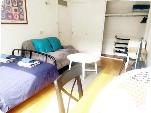 Spacious Double Room by Batteresa Park - Zone 1 - Tap to explore photos