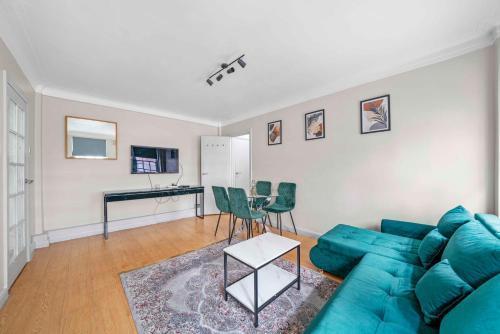Magnificent 1 bed flat near Marble Arch - Tap to explore photos