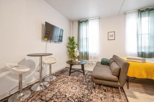 Furnished Comfy Studio in Kips Bay - Tap to explore photos