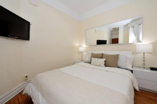 Furnished Upper West Side 1 Br Apartment Rental - Tap to explore photos