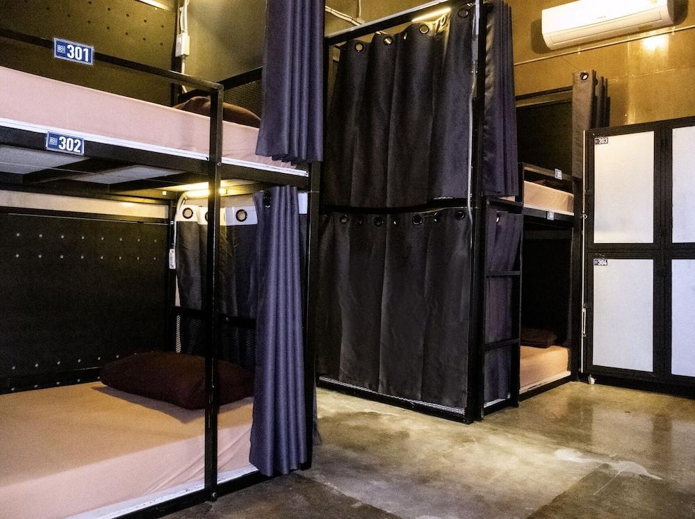 AREA81 HIDEOUT Hostel Khaosan Room Type - Shared Dormitory, Women only, Non Smoking, Shared Bathroom (Third floor, Bed in 4-bed) AREA81 HIDEOUT Hostel Khaosan Room Type - Shared Dormitory, Women only, Non Smoking, Shared Bathroom (Third floor, Bed in 4-bed)
