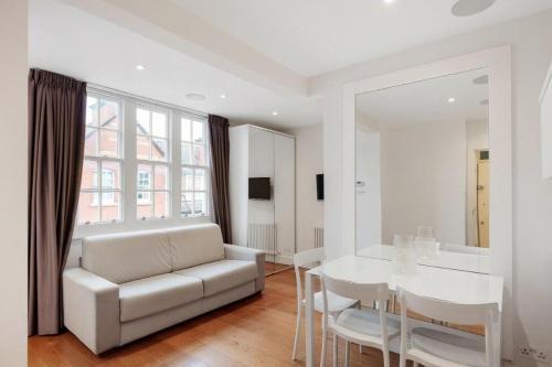 Beaufort Gem Chelsea Apartment - Tap to explore photos