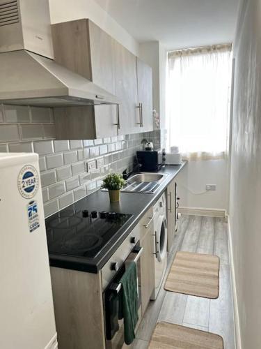 beautiful one bedroom flat - Tap to explore photos