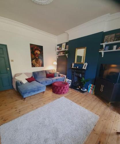 Charming Luxury 1 Bed Apartment - Tap to explore photos